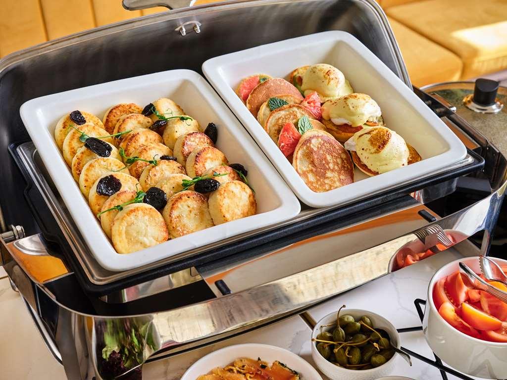 Hotel The Basilian Minsk, Curio Collection By Hilton Ristorante foto